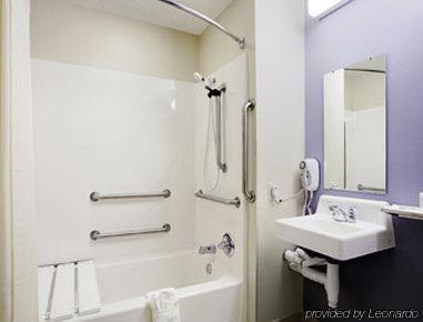 Microtel Inn & Suites By Wyndham Norcross Room photo